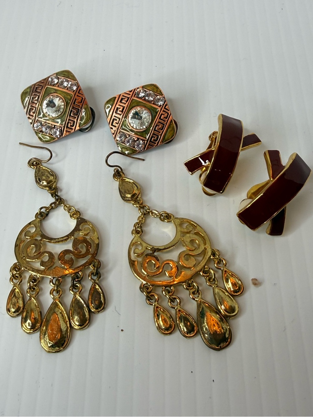 Vintage DeadStock Gold-Tone Filigree Teardrop Dangle & enamel Earring bundle